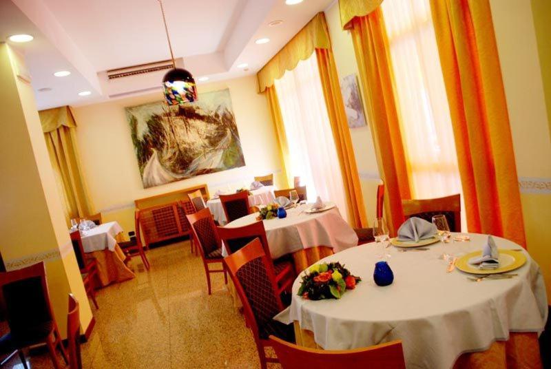 Hotel San Giacomo Monteprandone Extérieur photo