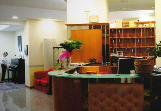 Hotel San Giacomo Monteprandone Extérieur photo