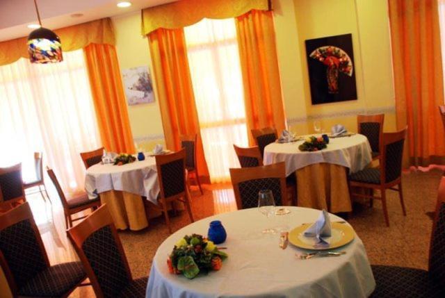 Hotel San Giacomo Monteprandone Extérieur photo