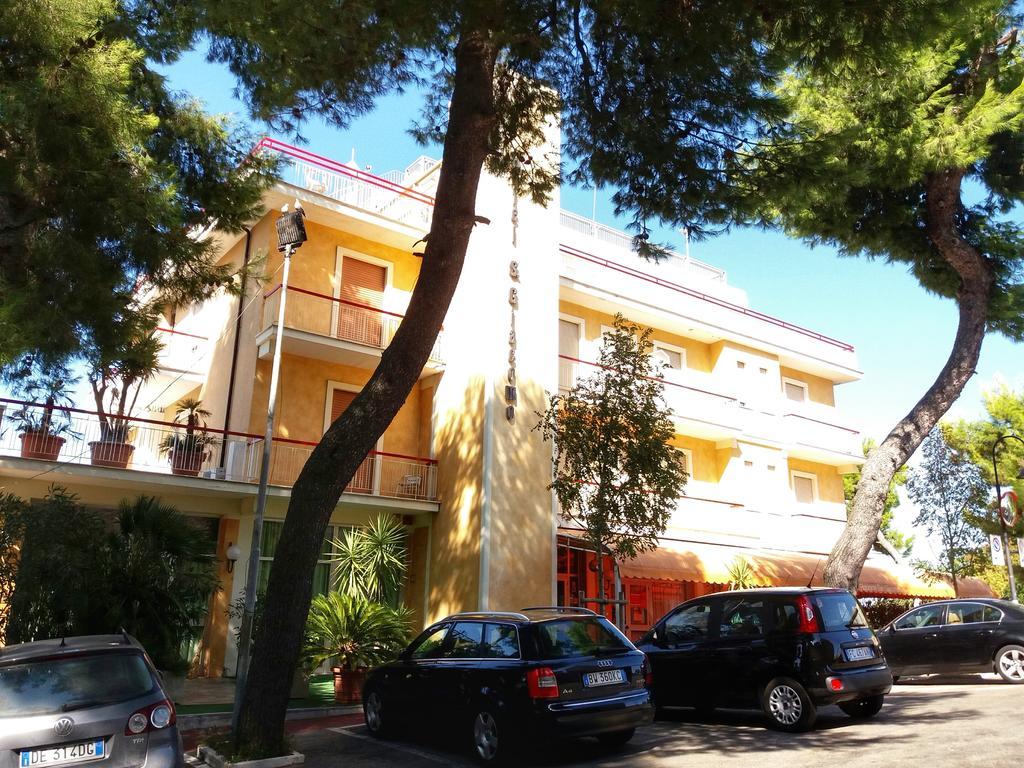 Hotel San Giacomo Monteprandone Extérieur photo